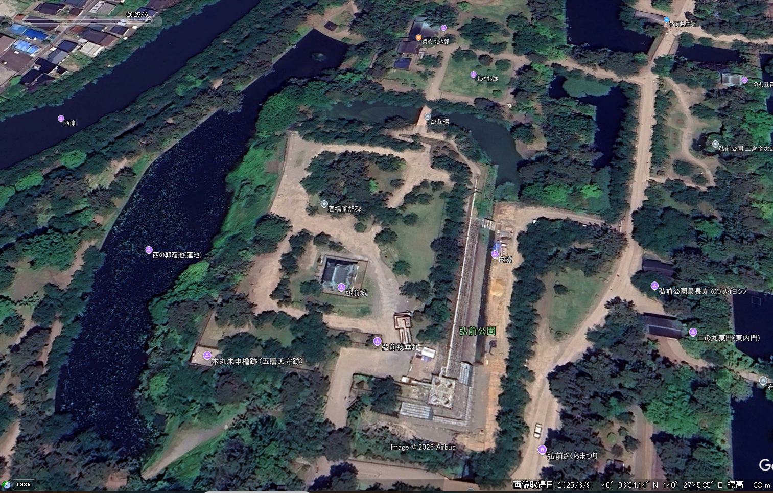2025年6月9日 弘前城 Google Earth 天守曳戻し準備